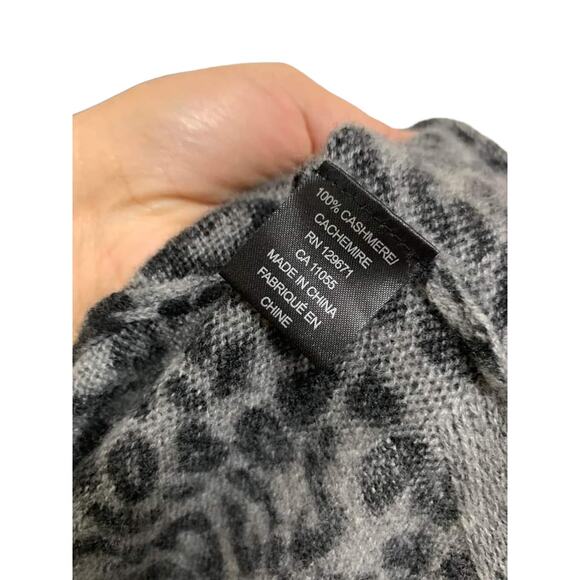 360 Cashmere‎ Gray Cheetah Print Open Cardigan Size Large - Picture 3 of 4